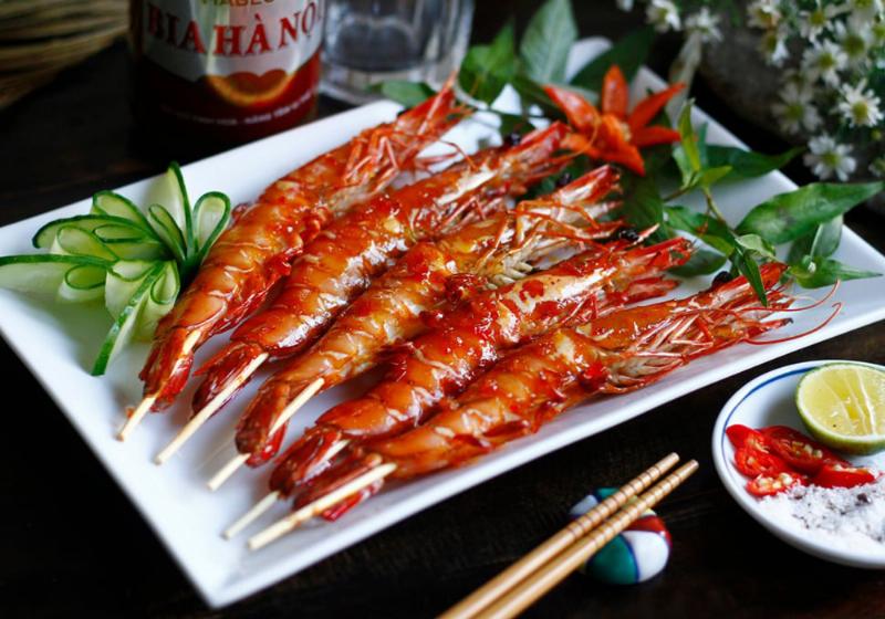 Mon tom cang nuong muoi ot hap dan voi mau sac bat mat